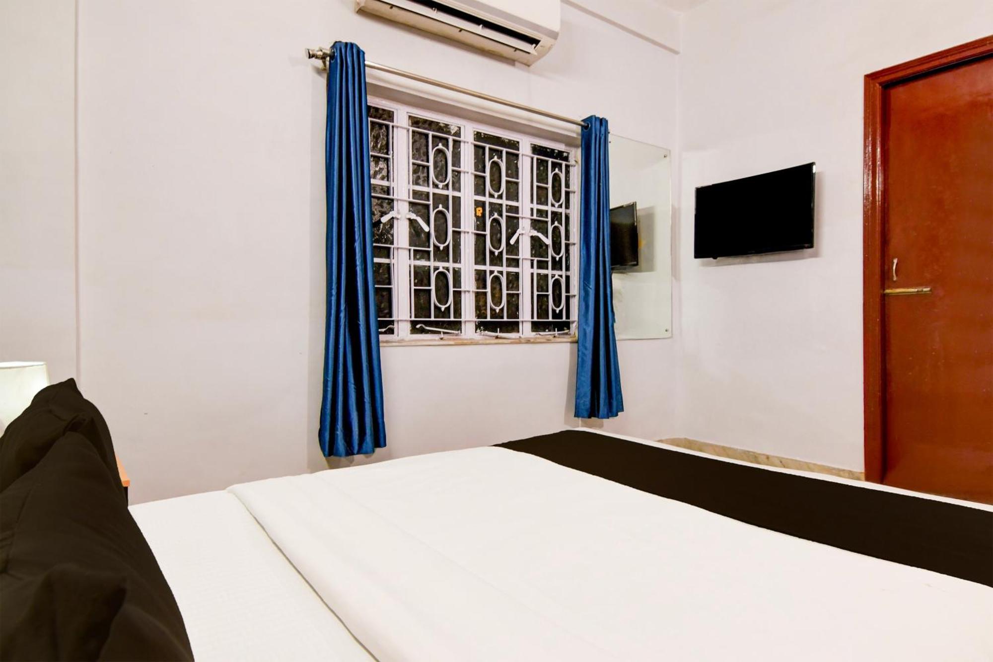Super Hotel O Picnic Garden Formerly Amaris Stay Calcutta  Esterno foto